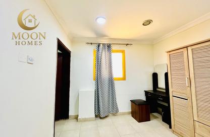 Apartment - 1 Bedroom - 1 Bathroom for rent in Umm Ghwailina Comm - Umm Ghuwalina - Umm Ghuwailina - Doha
