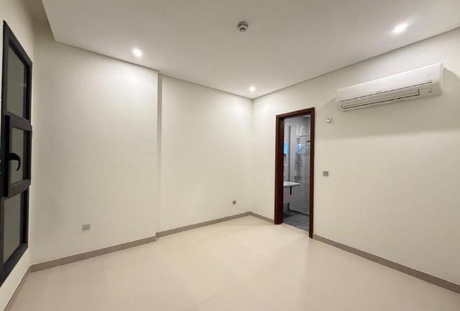 52913460 - Property Image 2