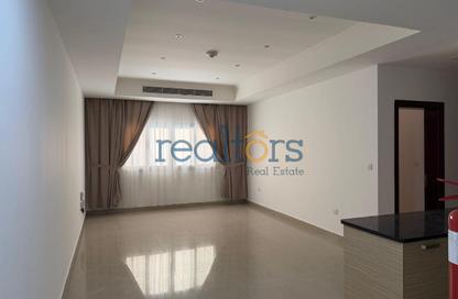 شقة - 2 غرف نوم - 2 حمامات للايجار في شارع السد - السد - الدوحة