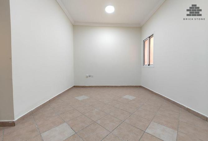 54493873 - صورة العقار 3