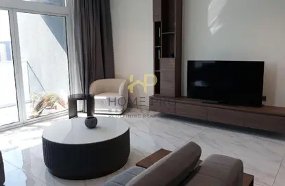 Apartment - 2 Bedrooms - 2 Bathrooms for sale in Boulevard View - Yasmeen City - Lusail