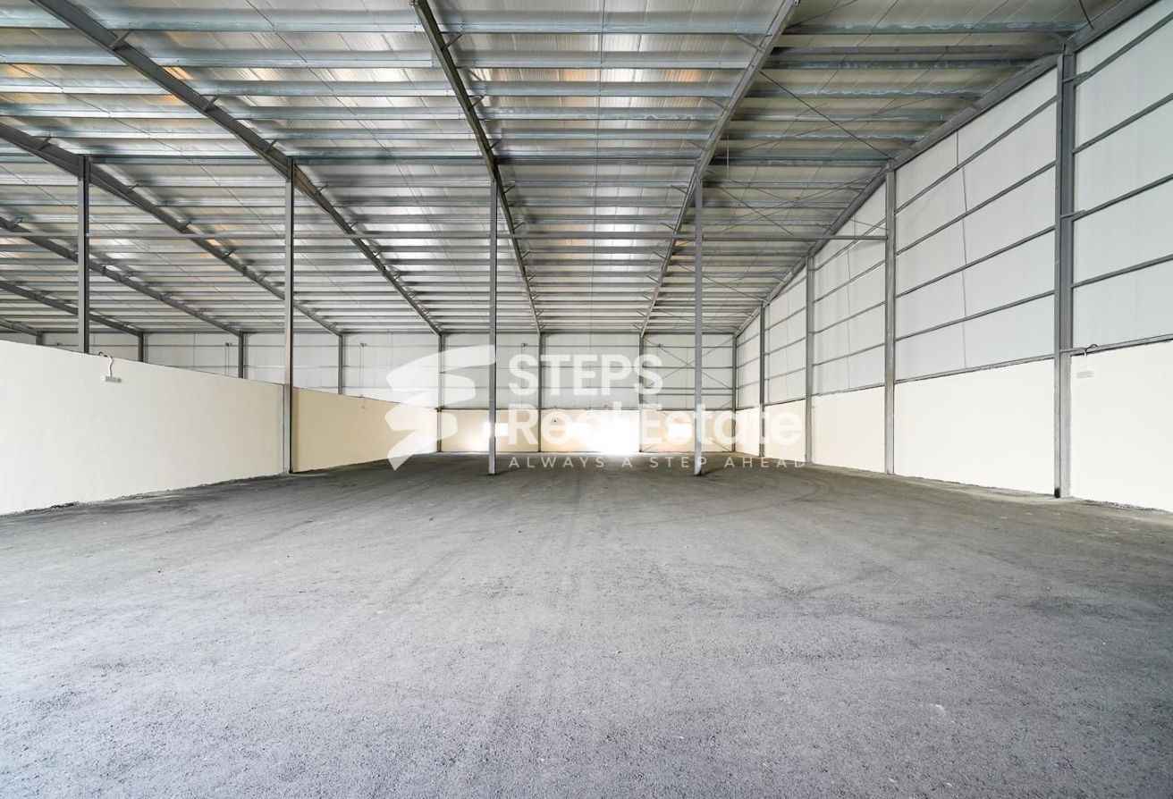 Steel Workshop with Rooms for Rent