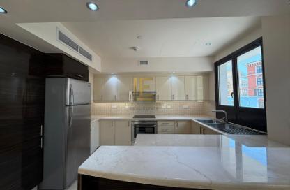 Apartment - 3 Bedrooms - 4 Bathrooms for sale in Mercato - Qanat Quartier - The Pearl Island - Doha