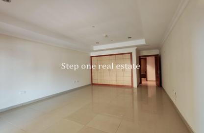 Apartment - 2 Bedrooms - 3 Bathrooms for rent in East Porto Drive - Porto Arabia - The Pearl Island - Doha