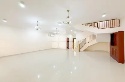 Apartment - 5 Bedrooms - 6 Bathrooms for rent in Dareem Street - Al Hilal East - Al Hilal - Doha