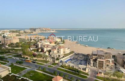 Apartment - 2 Bedrooms - 3 Bathrooms for sale in Viva West - Viva Bahriyah - The Pearl Island - Doha