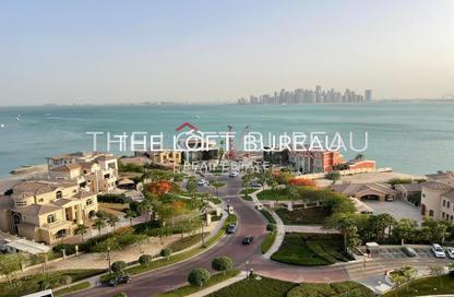 Apartment - 2 Bedrooms - 3 Bathrooms for sale in Viva West - Viva Bahriyah - The Pearl Island - Doha