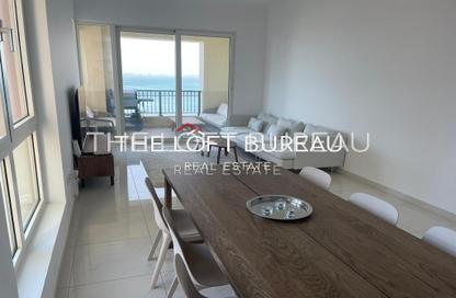 Apartment - 2 Bedrooms - 3 Bathrooms for sale in Viva West - Viva Bahriyah - The Pearl Island - Doha