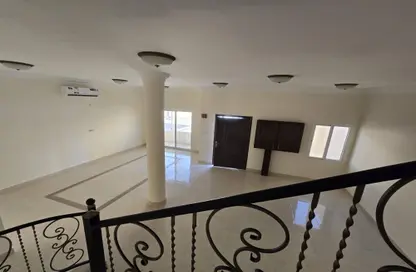 Villa - 5 Bedrooms - 4 Bathrooms for rent in Ain Khaled Villas - Ain Khaled - Doha