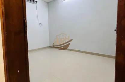 Apartment - 1 Bathroom for rent in Madinat Khalifa North - Madinat Khalifa - Doha