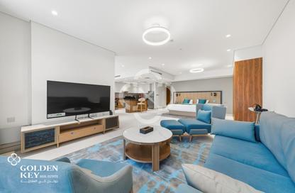 Apartment - Studio - 1 for rent in La Plage West - La Plage - The Pearl Island - Doha Apartment - Studio - 1 for rent in La Plage West - La Plage - The Pearl Island - Doha