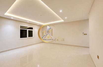 Apartment - 2 Bedrooms - 3 Bathrooms for rent in Al Khazin Street - Madinat Khalifa South - Madinat Khalifa - Doha