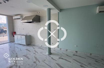 Retail - Studio - 1 for rent in Salwa Commercial Building - Salwa Road - Doha