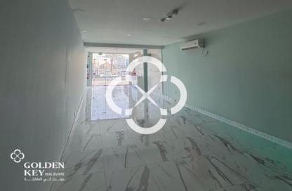 Retail - Studio - 1 for rent in Salwa Commercial Building - Salwa Road - Doha