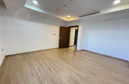 Apartment - 2 Bedrooms - 3 Bathrooms for rent in East Porto Drive - Porto Arabia - The Pearl Island - Doha