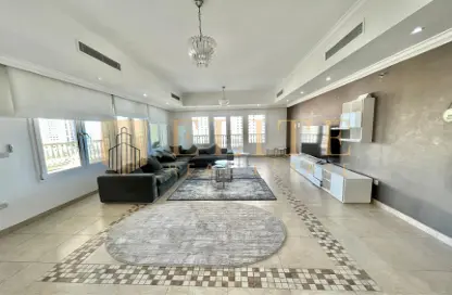 Apartment - 3 Bedrooms - 3 Bathrooms for rent in East Porto Drive - Porto Arabia - The Pearl Island - Doha
