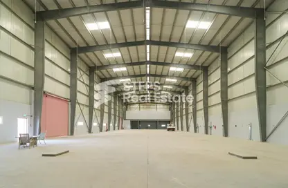 Warehouse - Studio - 1 Bathroom for rent in Industrial Area 4 - Industrial Area - Industrial Area - Doha