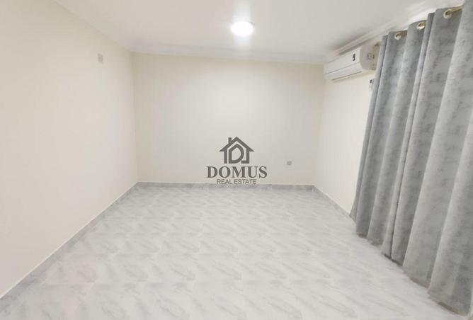 57253383 - Property Image 2