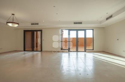 Apartment - 2 Bedrooms - 3 Bathrooms for rent in Tower 5 - Porto Arabia - The Pearl Island - Doha