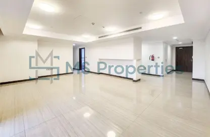 Apartment - 2 Bedrooms - 3 Bathrooms for rent in West Porto Drive - Porto Arabia - The Pearl Island - Doha