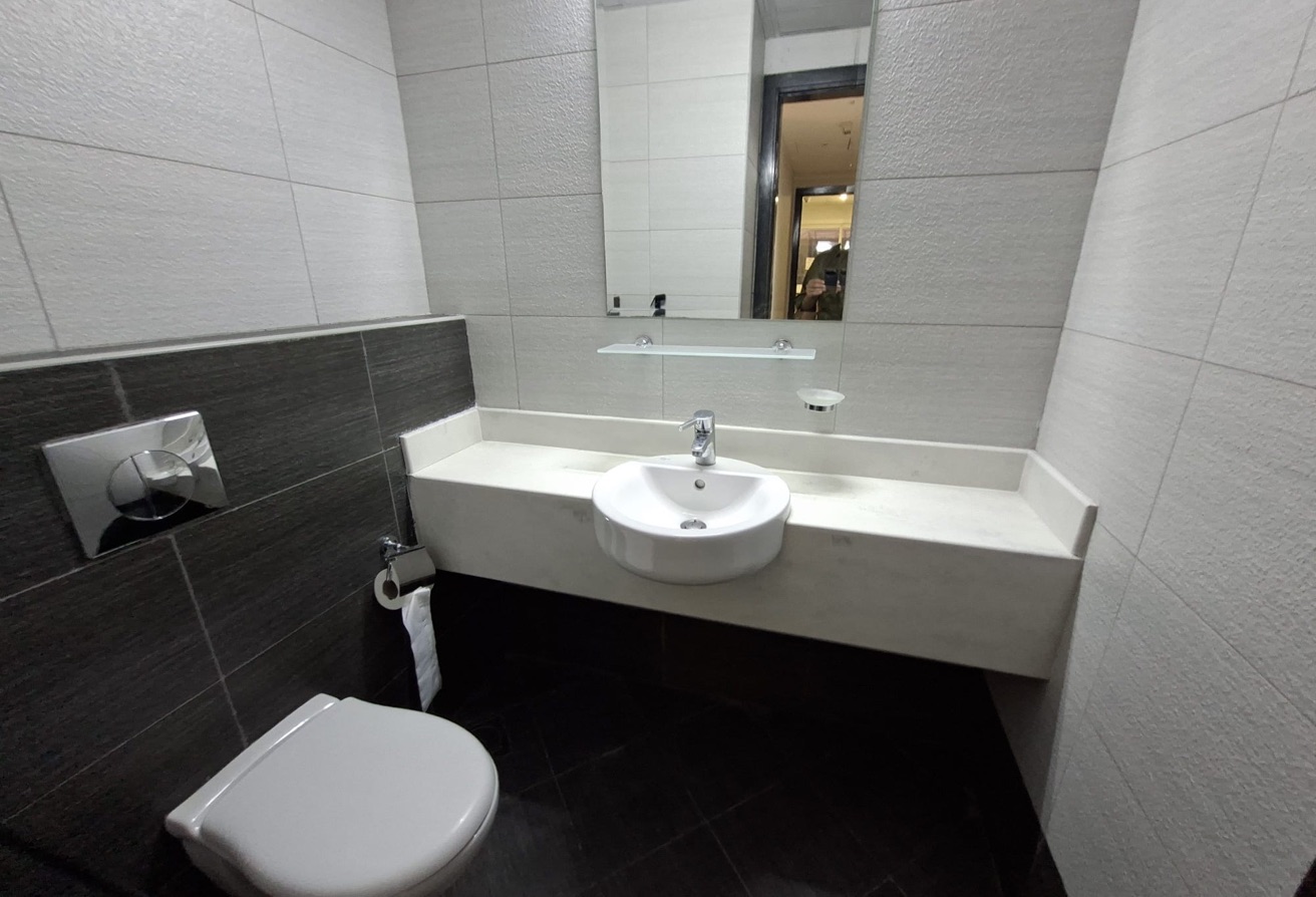 CHEAPEST FULLY FURNISHED 2 BEDROOM APARTMENT thumbnail 5