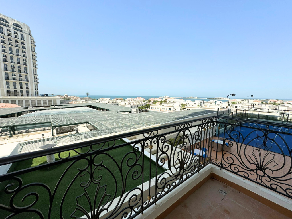 Luxurious 3BR w/ Balcony| Large Layout | Floresta