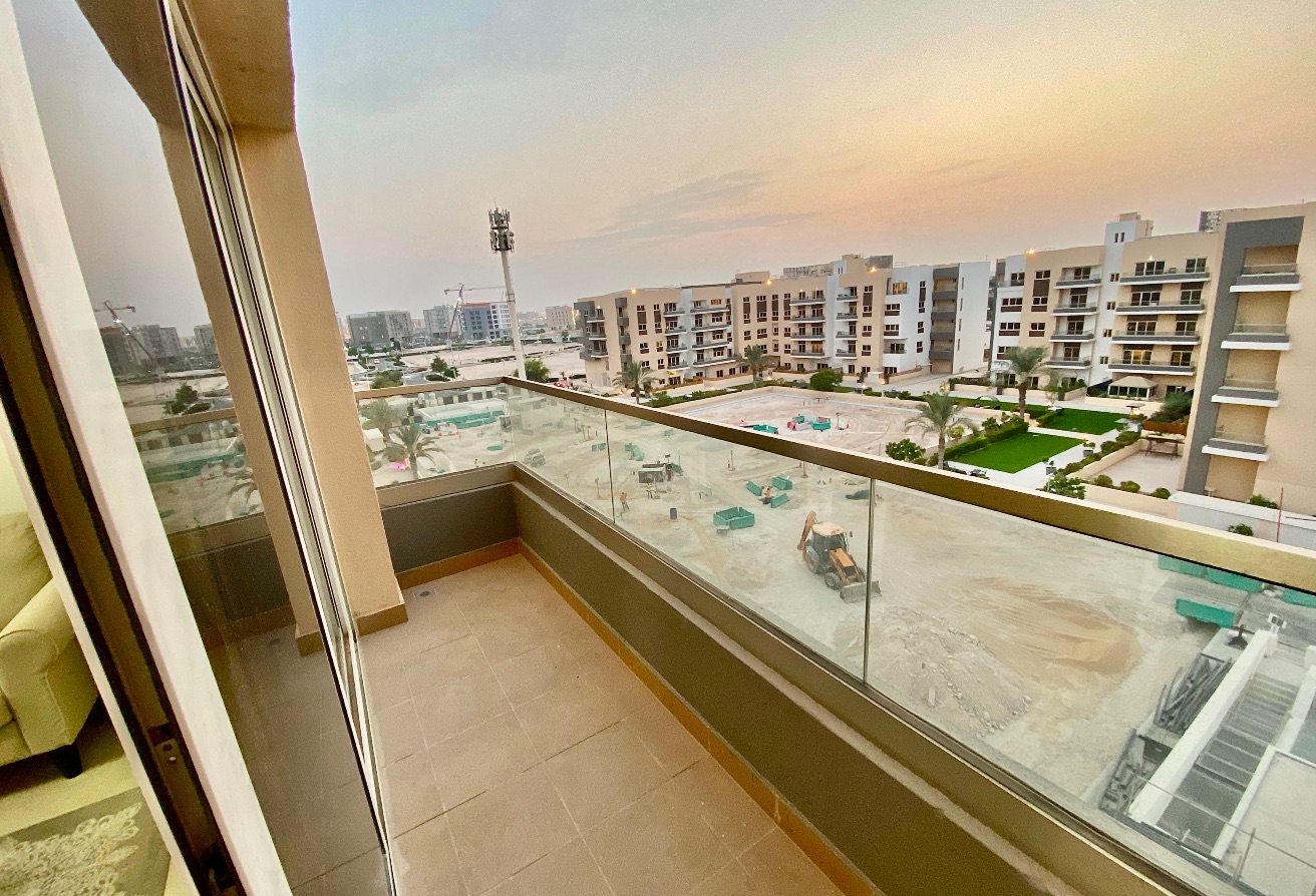 LUXURY Fully FURNISHED 2BHK | BALCONY | FOX HILLS thumbnail 9