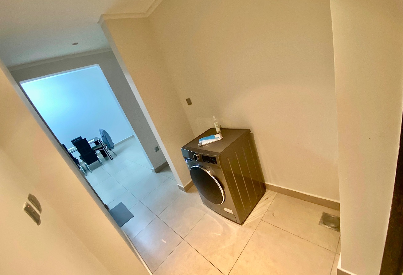 LUXURY Fully FURNISHED 2BHK | BALCONY | FOX HILLS thumbnail 14