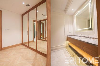 Apartment - 3 Bedrooms - 5 Bathrooms for sale in Porto Arabia - The Pearl Island - Doha