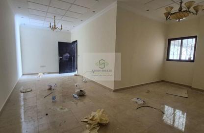 فيلا - 3 غرف نوم - 2 حمامات للايجار في شارع المطار القديم - طريق المطار القديم - الدوحة فيلا - 3 غرف نوم - 2 حمامات للايجار في شارع المطار القديم - طريق المطار القديم - الدوحة