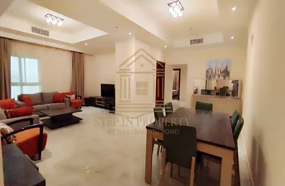 شقة - 2 غرف نوم - 2 حمامات للايجار في شارع انس - فريج بن محمود الشمالي - فريج بن محمود - الدوحة