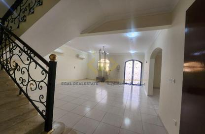 Apartment - 5 Bedrooms - 4 Bathrooms for rent in New Salata - Salata - Doha