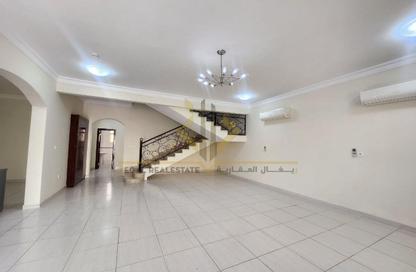 Apartment - 5 Bedrooms - 4 Bathrooms for rent in New Salata - Salata - Doha Apartment - 5 Bedrooms - 4 Bathrooms for rent in New Salata - Salata - Doha