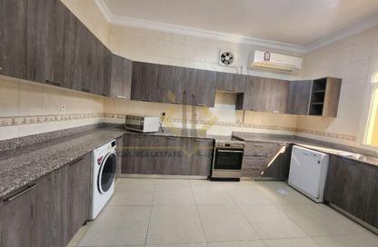 Apartment - 5 Bedrooms - 4 Bathrooms for rent in New Salata - Salata - Doha Apartment - 5 Bedrooms - 4 Bathrooms for rent in New Salata - Salata - Doha