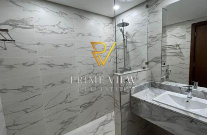 Apartment - 1 Bedroom - 2 Bathrooms for rent in Lusail Marina Heights - Marina District - Lusail