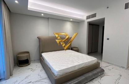 Apartment - 1 - 2 for rent in Lusail Marina Heights - Marina District - Lusail