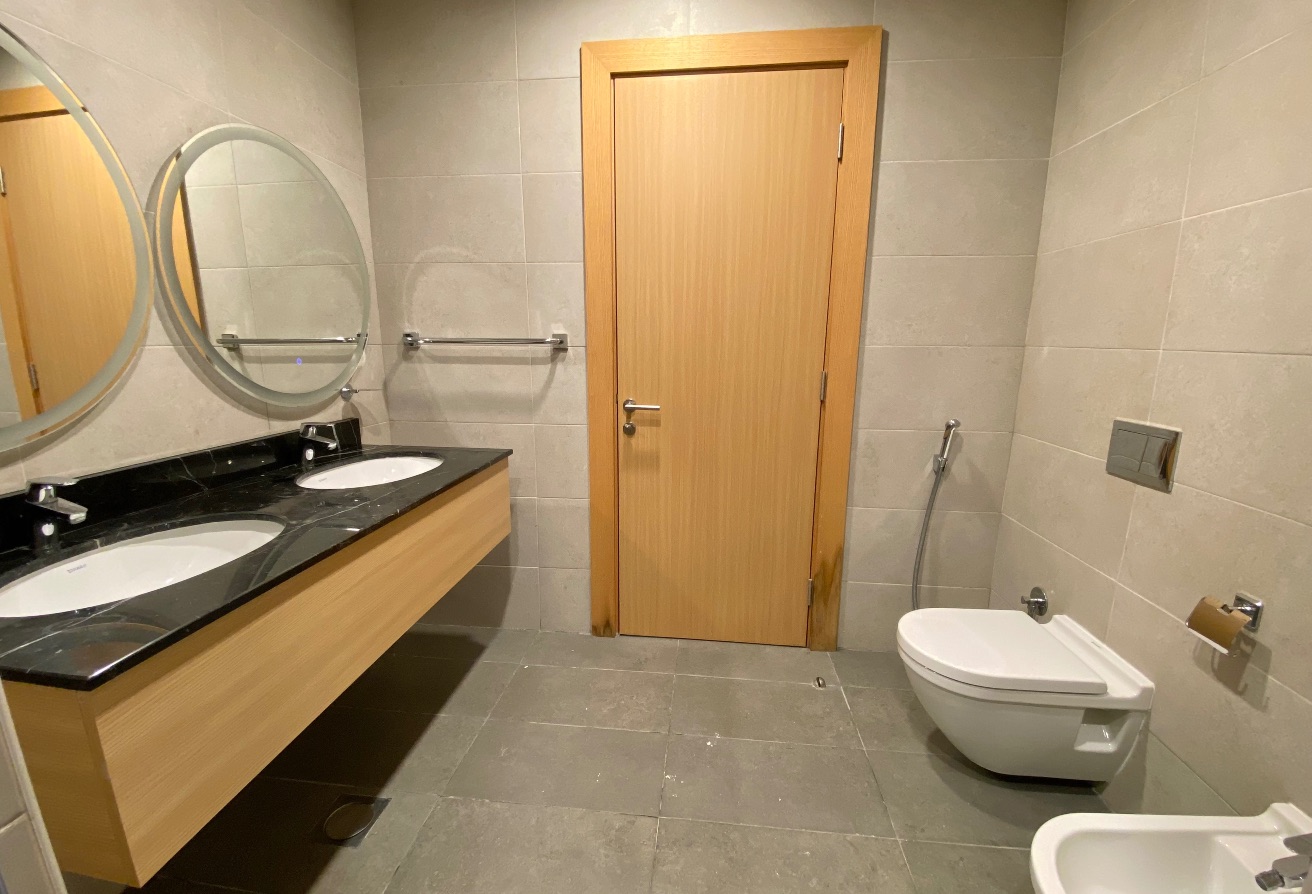 Sea View 1BHK | Fully Furnished | Balcony thumbnail 15