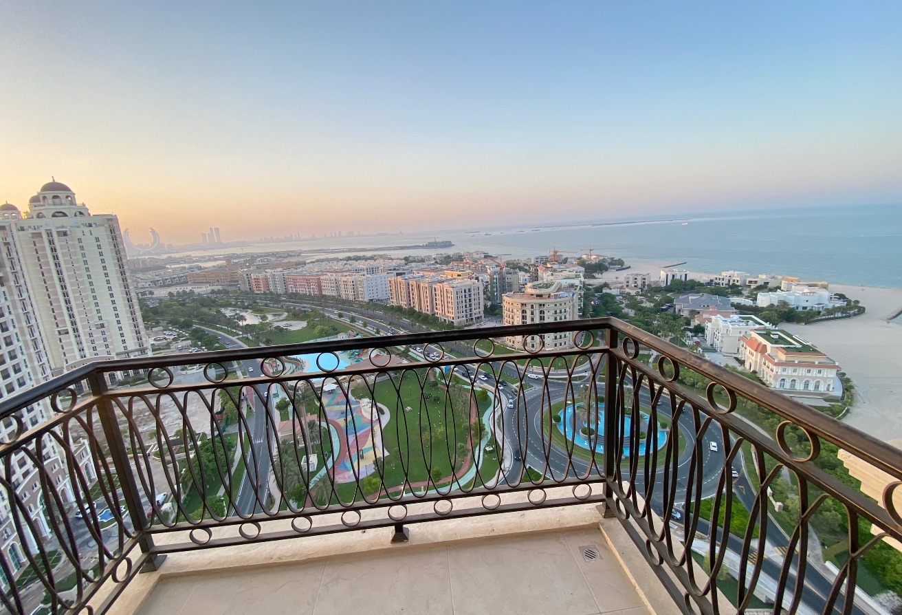 Sea View 1BHK | Fully Furnished | Balcony thumbnail 11