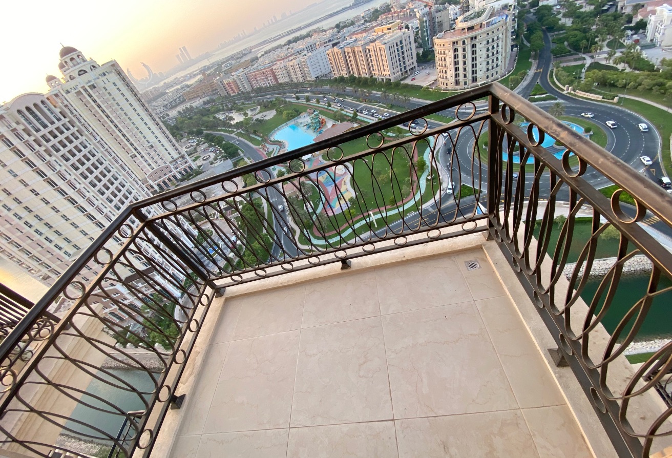Sea View 1BHK | Fully Furnished | Balcony thumbnail 10