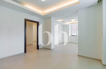 Apartment - 1 Bedroom - 2 Bathrooms for rent in Viva West - Viva Bahriyah - The Pearl Island - Doha