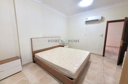 Apartment - 2 Bedrooms - 3 Bathrooms for rent in Al Sadd Road - Al Sadd - Doha