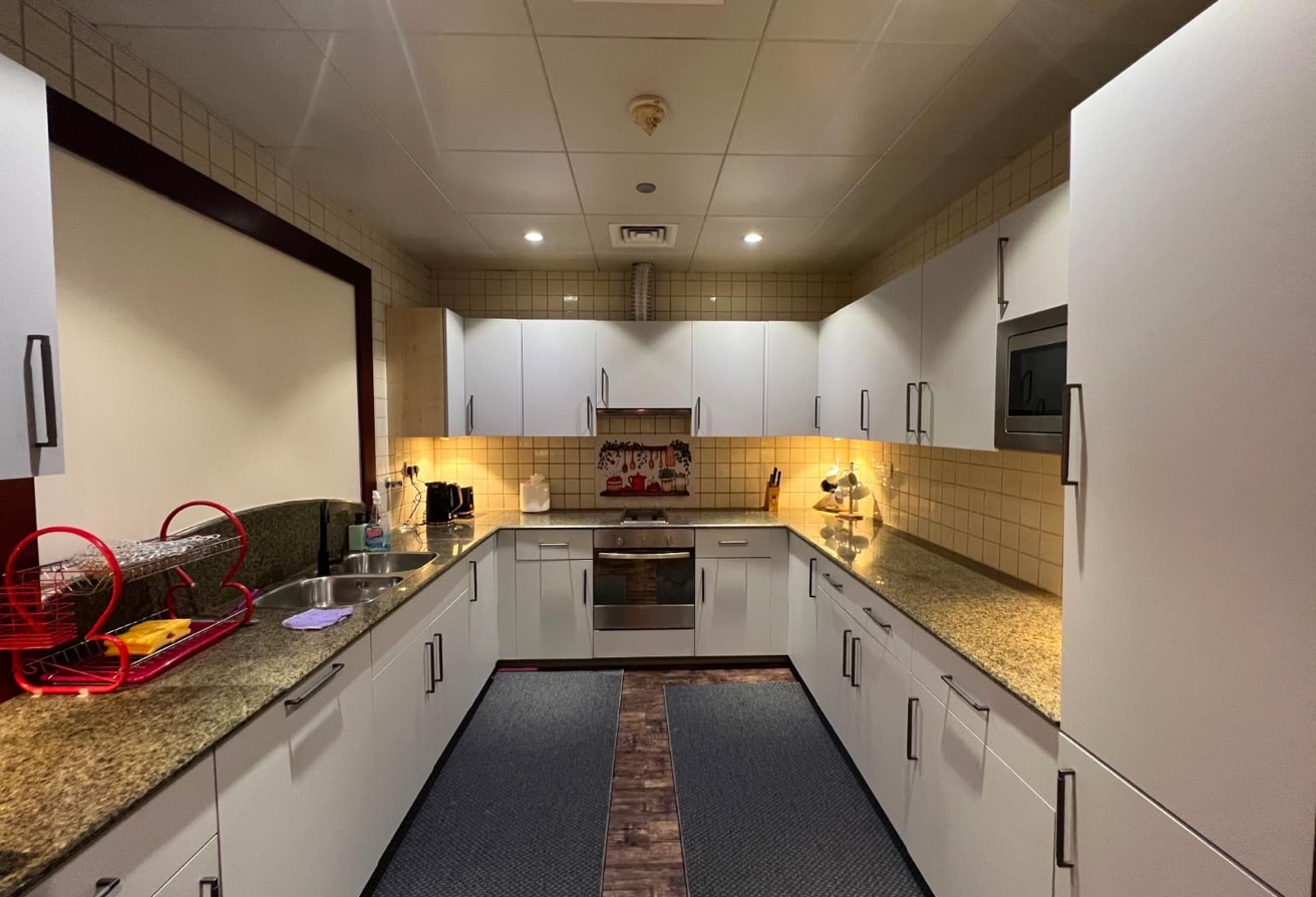 CHEAPEST FURNISHED 2 BEDROOM INCLUDING BILLS thumbnail 15