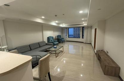 Apartment - 1 Bedroom - 1 Bathroom for rent in East Porto Drive - Porto Arabia - The Pearl Island - Doha Apartment - 1 Bedroom - 1 Bathroom for rent in East Porto Drive - Porto Arabia - The Pearl Island - Doha