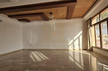 مجمع سكني - 5 غرف نوم - 7 حمامات للايجار في فلل واست باي لاغون - وست باي لاجون - بحيرة وست لاجون - الدوحة