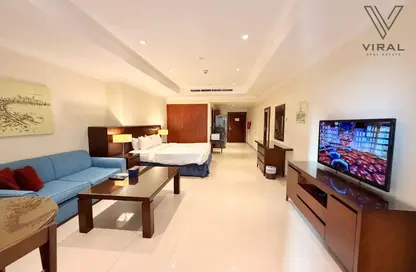 Apartment - Studio - 1 Bathroom for rent in Tower 28 - Porto Arabia - The Pearl Island - Doha