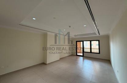 Apartment - 1 Bedroom - 2 Bathrooms for rent in East Porto Drive - Porto Arabia - The Pearl Island - Doha
