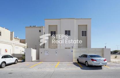 Villa - 7+ Bedrooms - 7+ Bathrooms for sale in Umm Abirieh - Al Shamal