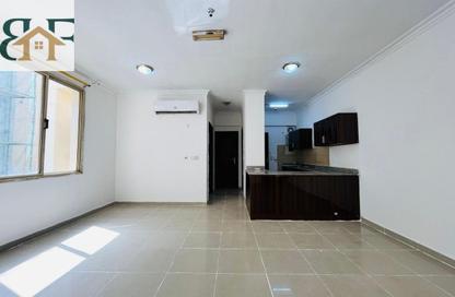 Apartment - 1 Bedroom - 1 Bathroom for rent in Umm Ghwailina Comm - Umm Ghuwalina - Umm Ghuwailina - Doha