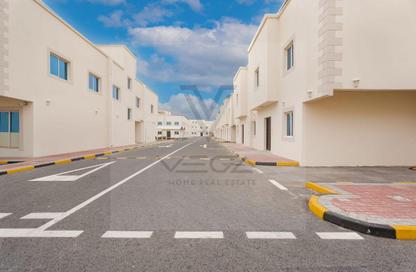 Apartment - 6 Bedrooms - 5 Bathrooms for rent in Al Kheesa - Al Kheesa - Umm Salal Mohammed