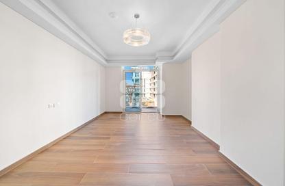 Apartment - 1 Bedroom - 2 Bathrooms for rent in Crystal Residence - Gewan Island - The Pearl Island - Doha Apartment - 1 Bedroom - 2 Bathrooms for rent in Crystal Residence - Gewan Island - The Pearl Island - Doha